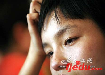 江西07高考考生刘娟:“蒸笼房”烤出准大学生