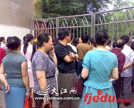 江西南昌07高考6月7日在33个考点开考(组图)