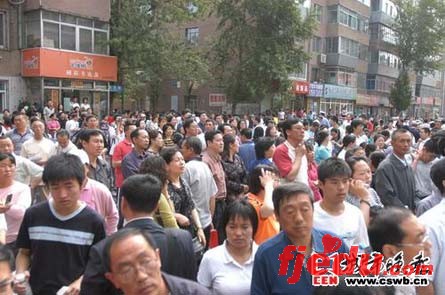 吉林家长感慨07高考:30年前家长一般不陪考