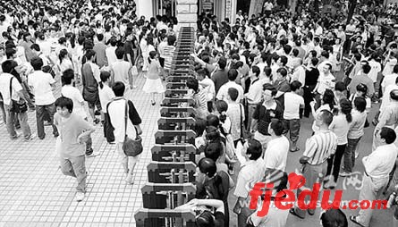 江西省07年高考见闻:三十年变迁尽显人性化