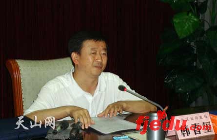 新疆07高考民语言和民考汉考生成绩进步明显