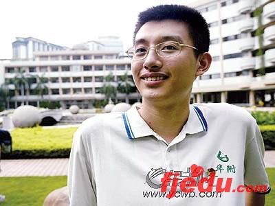 广东两状元被港校录取物理单科状元“候补”