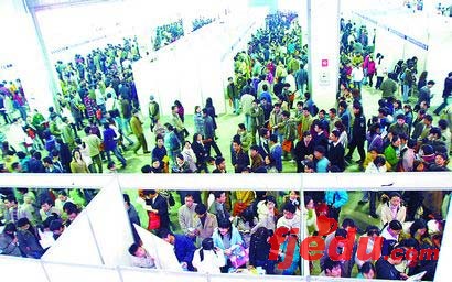 湖南高考:成才不仅本科民办高职前景广阔(图)