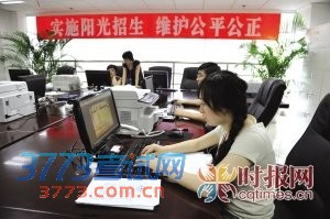 各高校在渝录取19.7万人 文理科报考比例失调