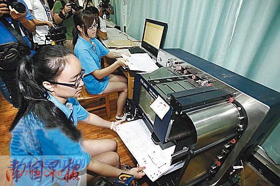 今年高考广西全部启用标准化考点 钢笔答题算违纪