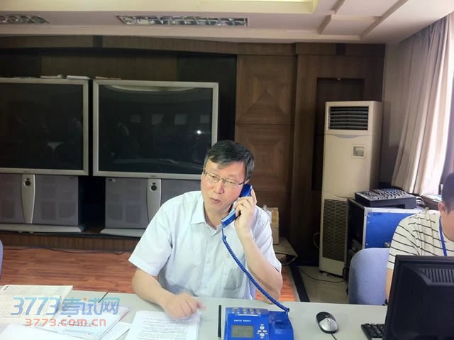 省教育厅厅长王嘉毅为高考考生及家长答疑解惑