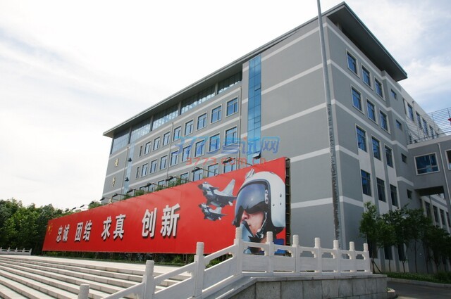 新教学楼.jpg