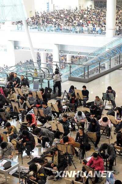 山东艺考考场搬进会展中心(组图)