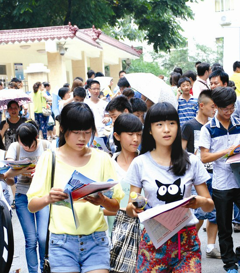 宜昌市中考平稳结束 高中录取时间为7月中旬