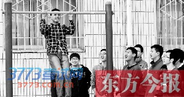 引体向上已成全国男生的难题 引体向上已成全国男生的难题